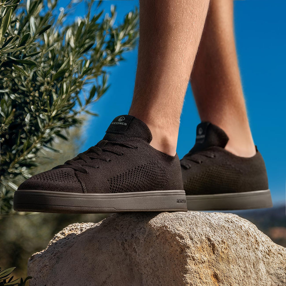 Giesswein Wool Sneaker - Solid Black